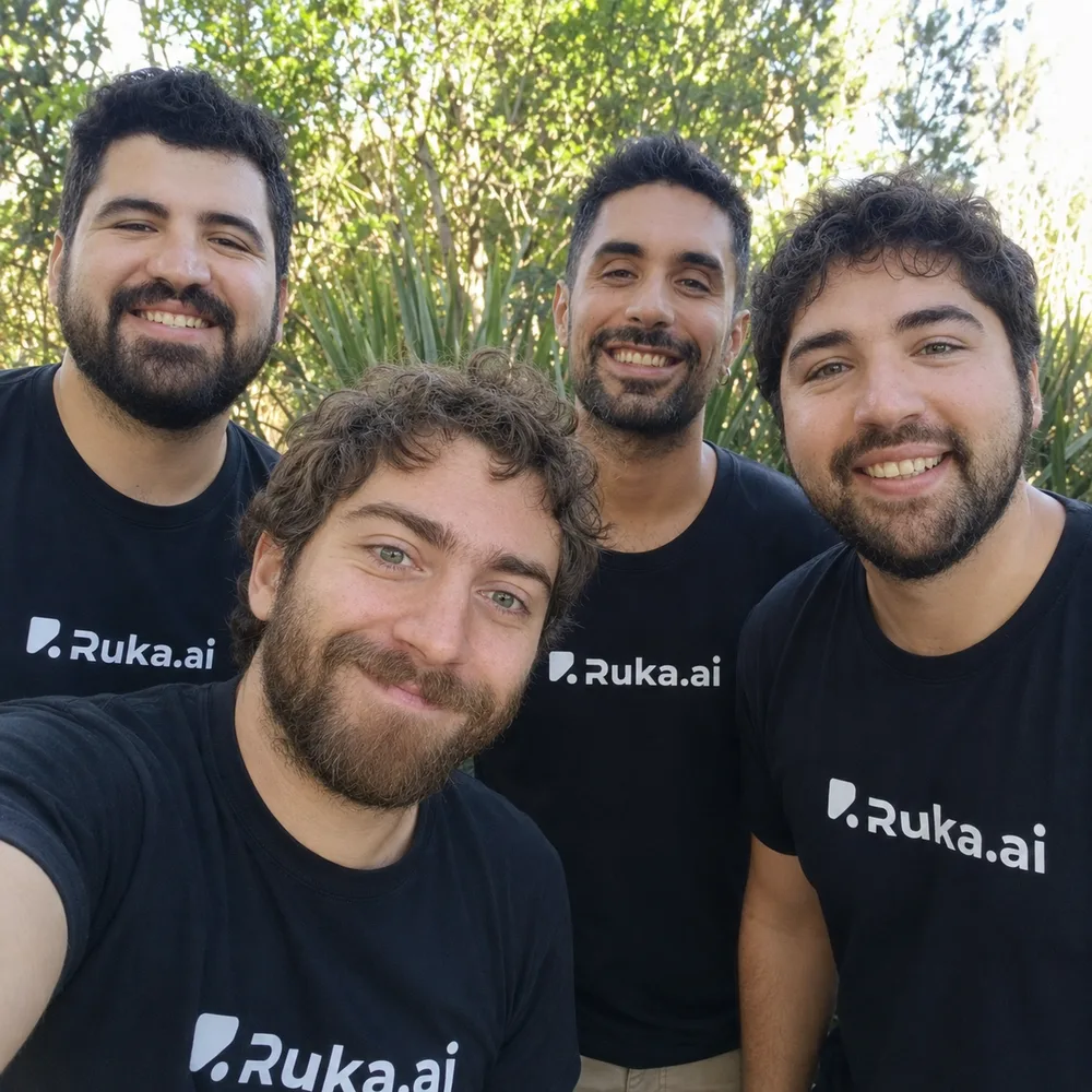 Camilo, Enzo, Lorenzo y Benjamín, los cuatro fundadores de Ruka